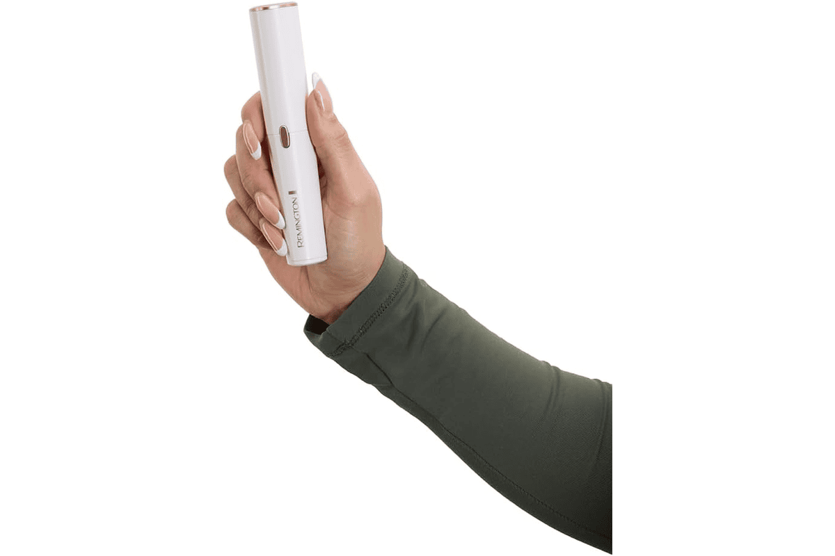 Remington BareMe WFS200 mini rasoir épilateur visage femme rose poudré 2 en 1 avec capuchon protecteur et brosse
