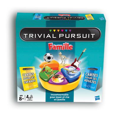 Boîte et plateau du jeu de société Trivial Pursuit Famille de Hasbro