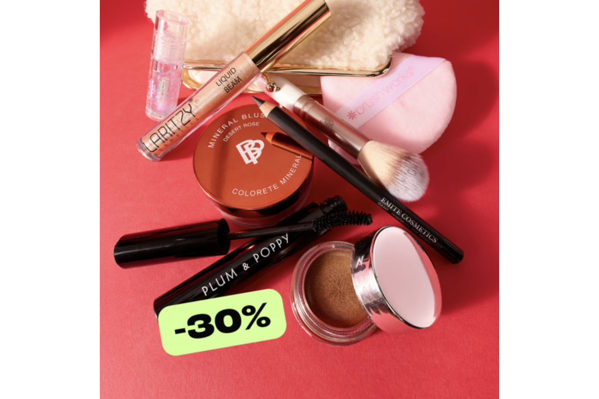 Trousse Blissim 100 pourcent make-up édition limitée 8 essentiels maquillage mascara fard blush -30%