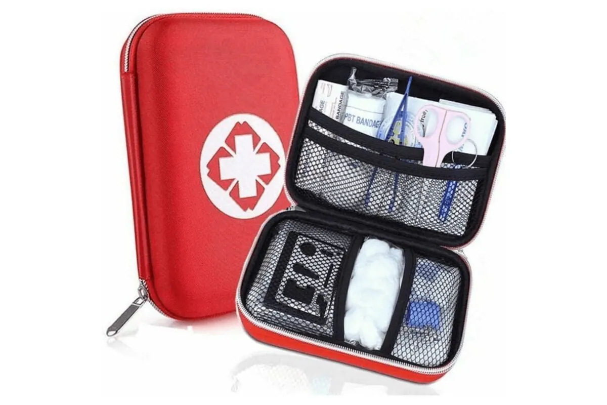 Cdiscount Trousse de premiers secours rouge portable 20 × 13 × 5 cm — voiture / voyage / randonnée / bureau / maison — Certifiée CE Cdiscount 20,99 euros juillet 2026 bon plan
