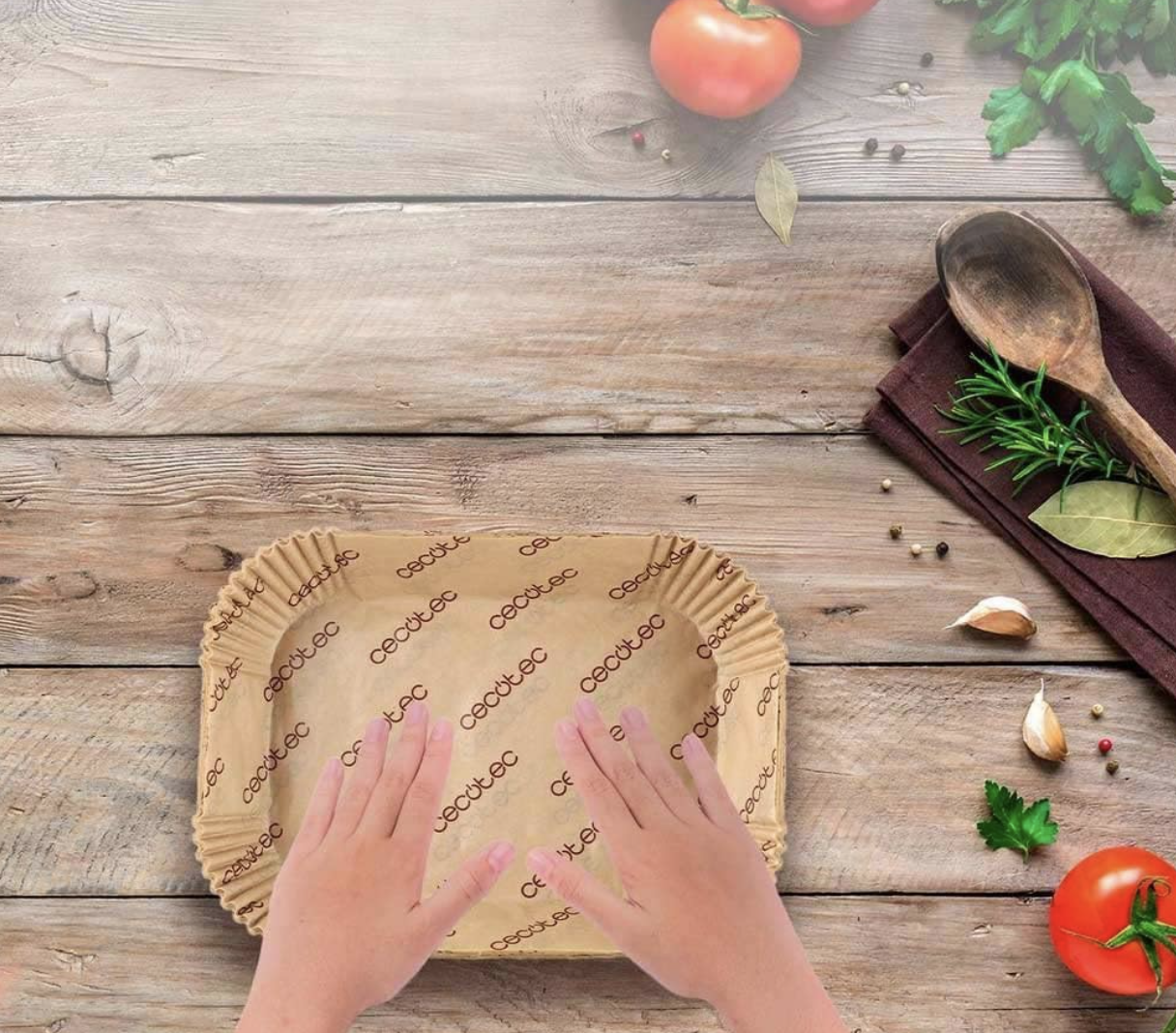 Papier cuisson Cecotec dans la friteuse à air chaud