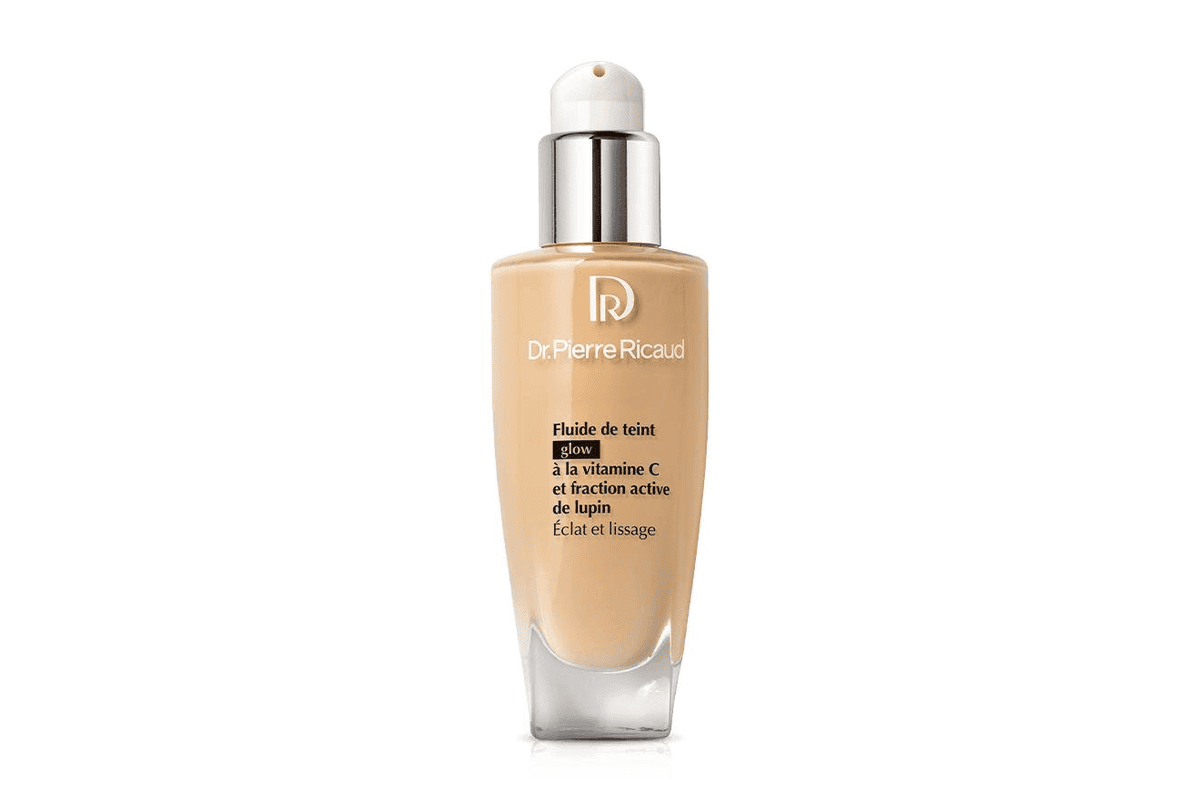 Dr Pierre Ricaud Fluide de teint Glow Beige 1 packaging blanc et doré texture fluide unifie lisse le teint effet glow naturel couvrance moyenne make-up made in France