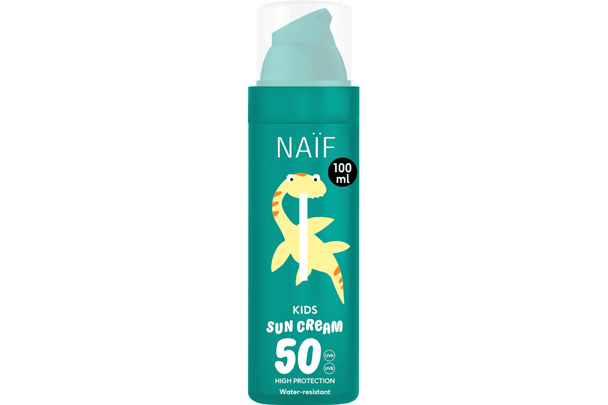 Lotion solaire enfants Naïf SPF 50 dès 3 ans protection UVA UVB résistante eau formule clean néerlandaise peaux sensibles