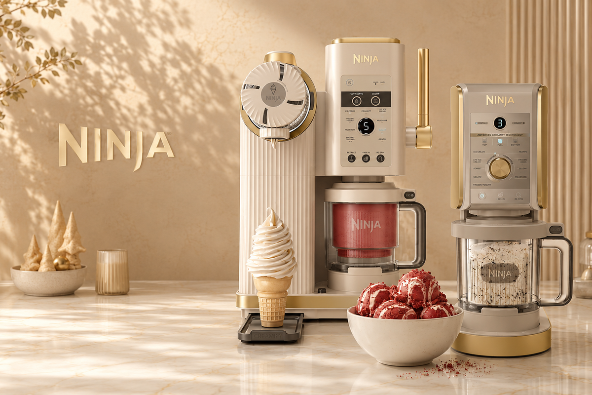 Deux machines a glace Ninja Creami Swirl beige dore cornet glace italienne bol framboise rouge sorbet