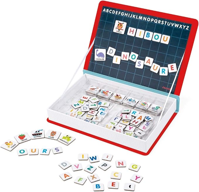 Coffret livre rouge Janod Magneti’Book ouvert avec lettres magnétiques et illustrations