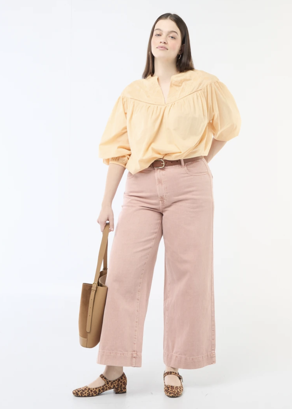 Ensemble grande taille Kiabi blouse et pantalon avec ceinture tressee