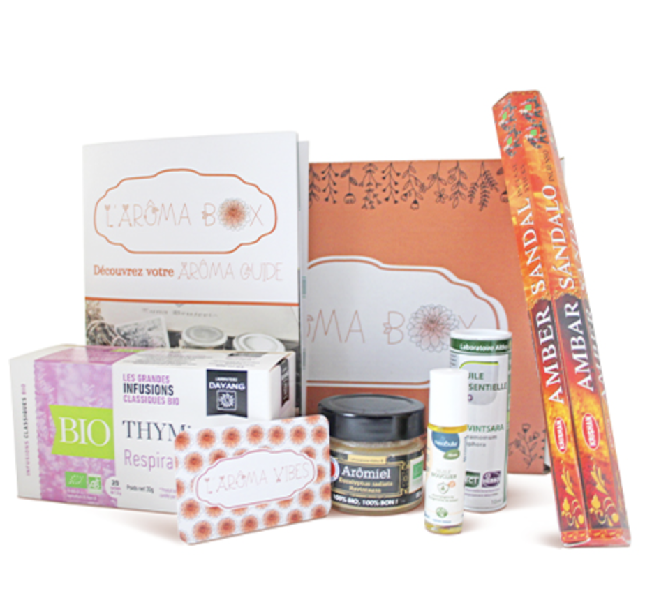 Contenu L'Arôma Box : huiles essentielles, tisanes, aromiel, encens