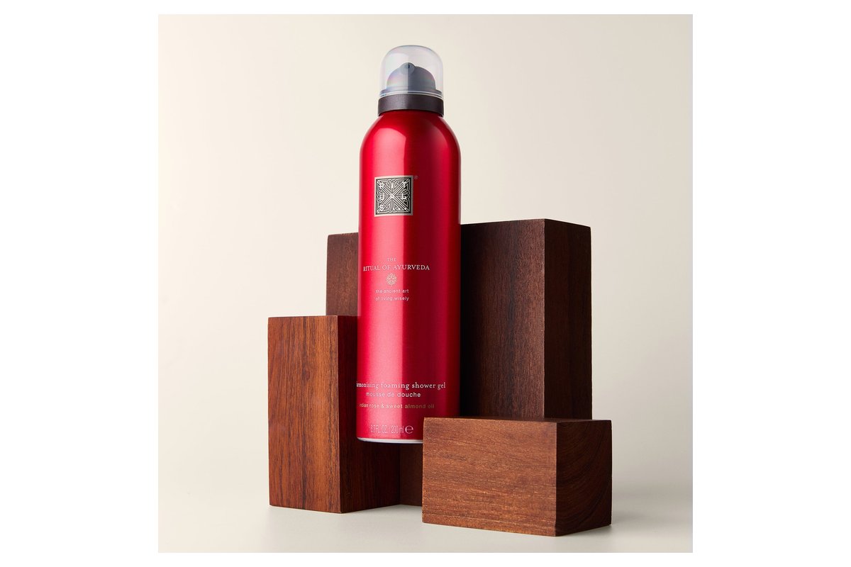 Gel douche moussant Rituals Ayurveda 200 ml, flacon rouge à pompe
