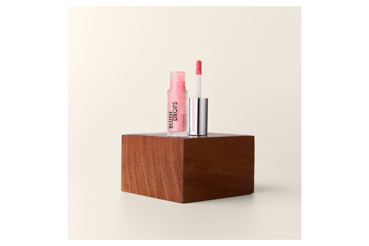 Gouttes de blush Rodial Blush Drops teinte Frosted Pink, format voyage