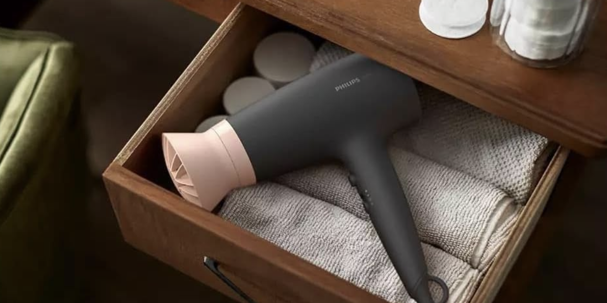 Philips Series 3000 BHD350 range dans un tiroir