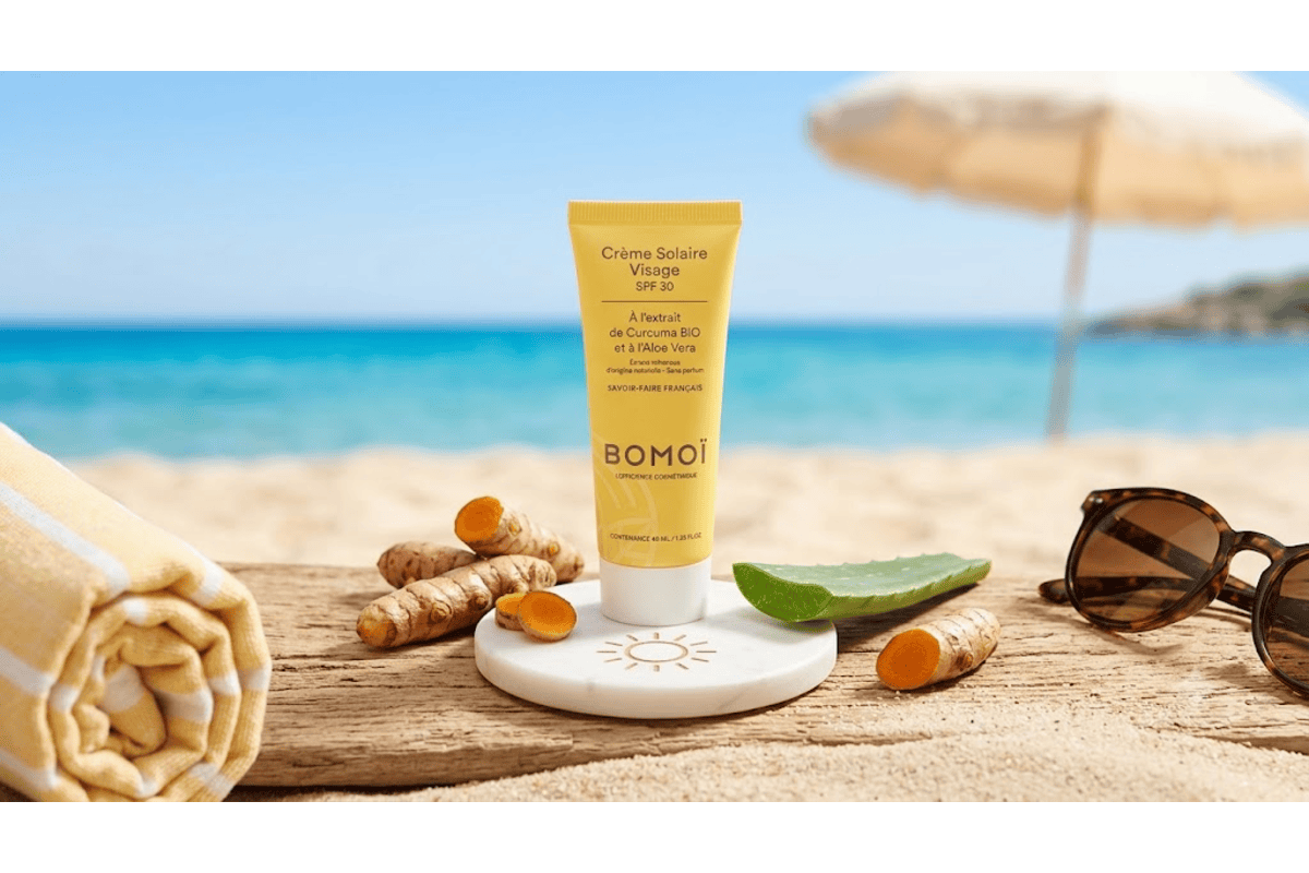 BOMOÏ crème solaire visage SPF30 bio curcuma aloe vera dioxyde de titane bord de piscine 40ml Made in France certifiée Ecocert