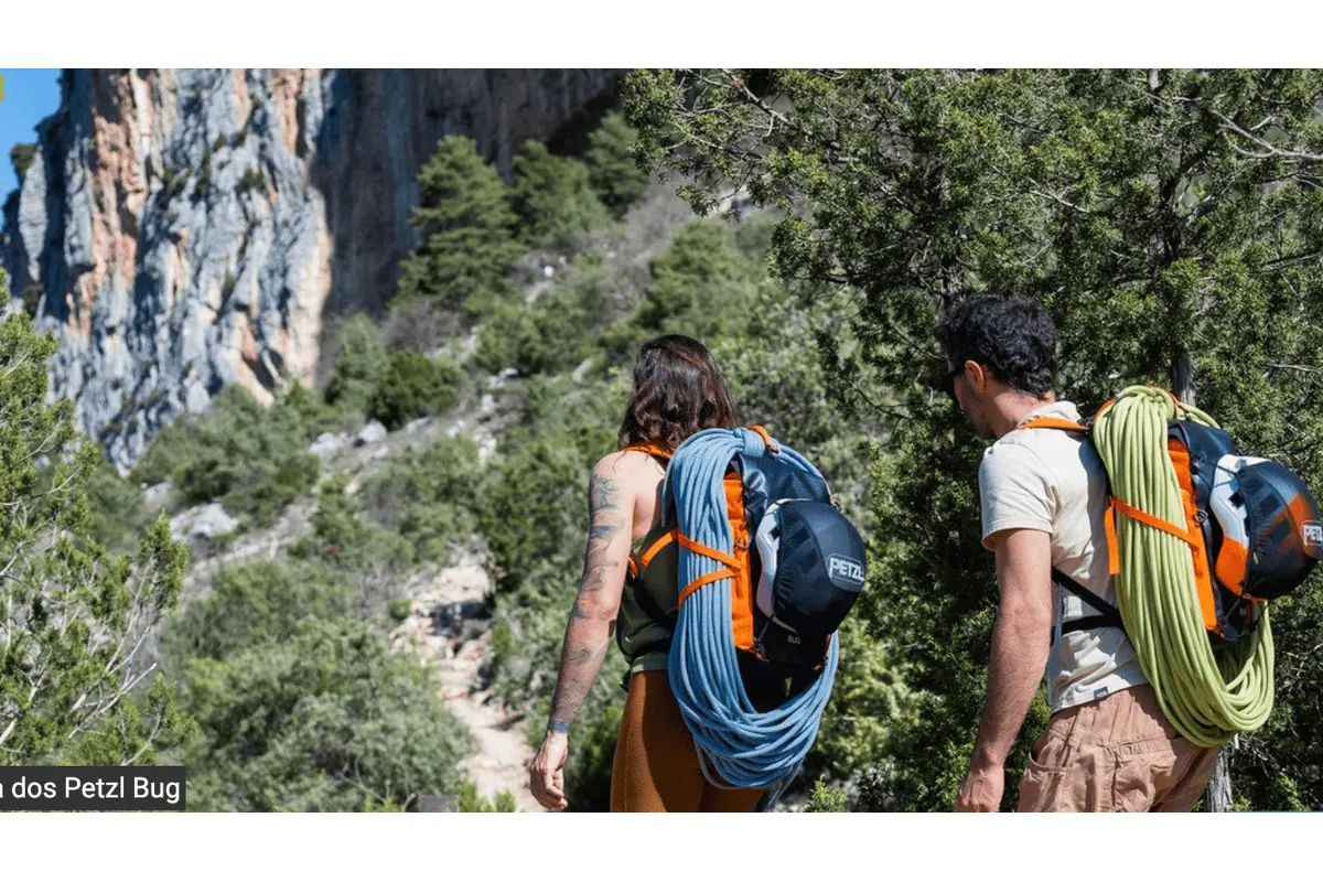 Test gratuit Outzer sac à dos Petzl Bug 18 litres 665 grammes escalade grande voie deux grimpeurs sentier falaise cordes bleue et verte matériel outdoor à recevoir tester et garder 5 exemplaires juillet 2026