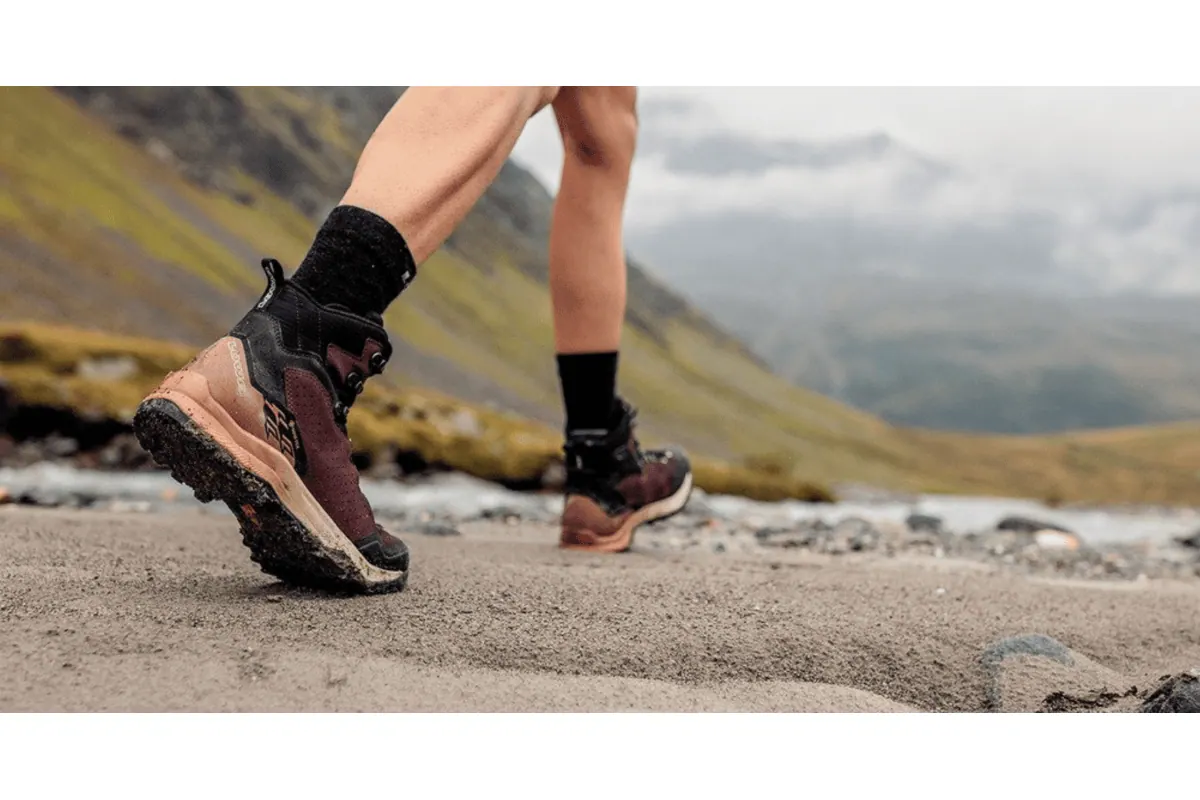 Test privé Lowa Explorer GTX Mid chaussures randonnée Outzer 3 paires à tester et garder mai 2026