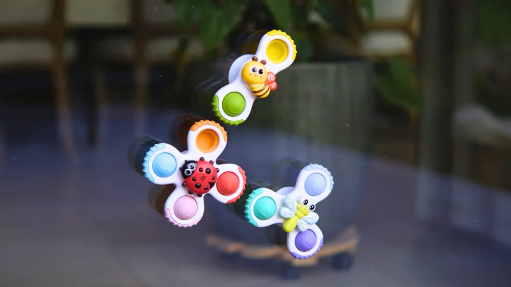 Sticky Spinner Friends Bo Jungle, trois jouets sensoriels à ventouse à tester sur Mam’Advisor