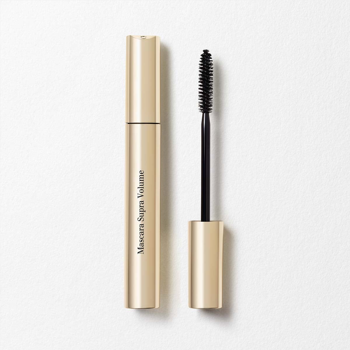 Tube doré du Mascara Supra Volume Intense Black de Clarins
