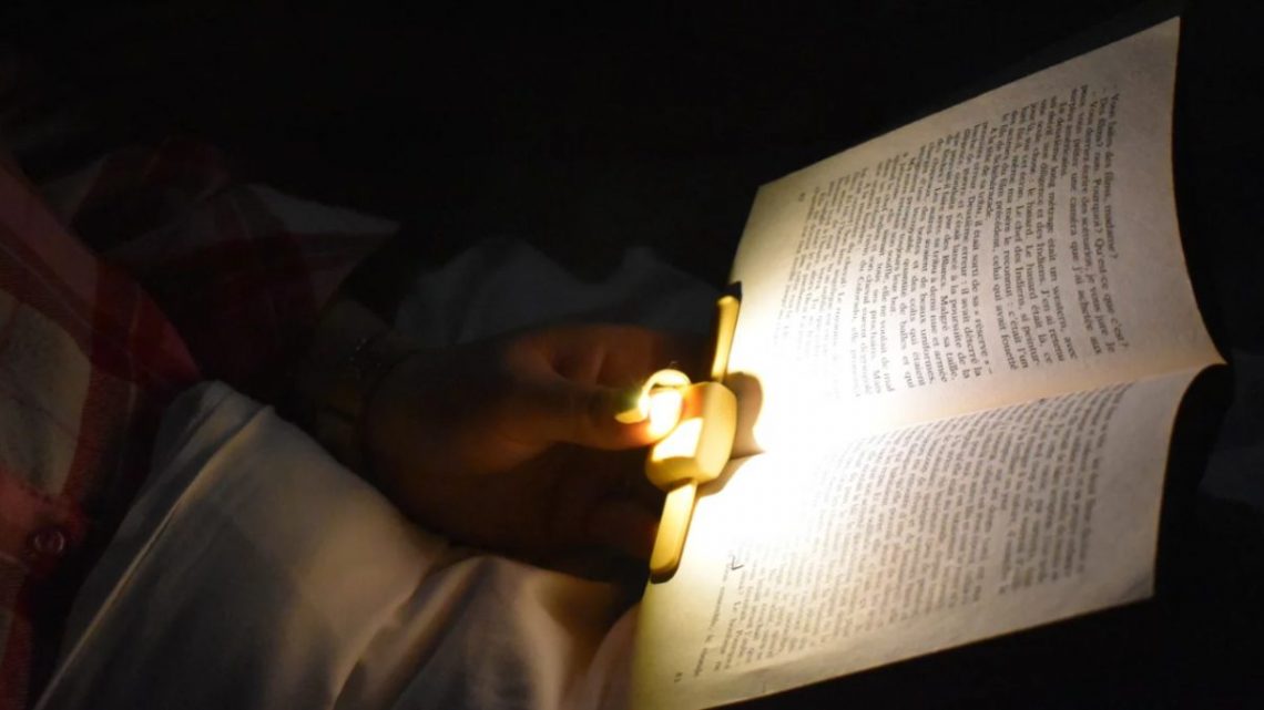 Test produit Lizia : l’accessoire de lecture 3-en-1 qui révolutionne le plaisir de lire