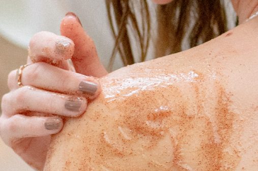 Testez gratuitement le Gommage Exfoliant Douceur – Pour une peau lisse et éclatante !